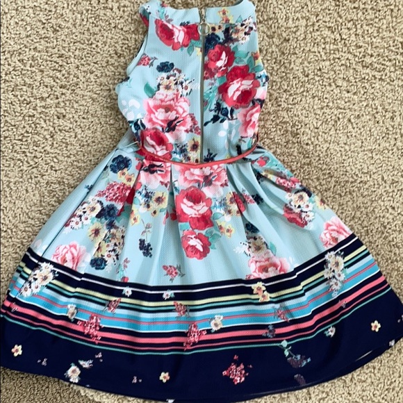 🎀Copper Key floral dress with pink belt🎀 - Picture 4 of 5